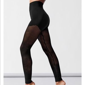 BRAND NEW W/TAG - Carbon 38 Angular Mesh Legging